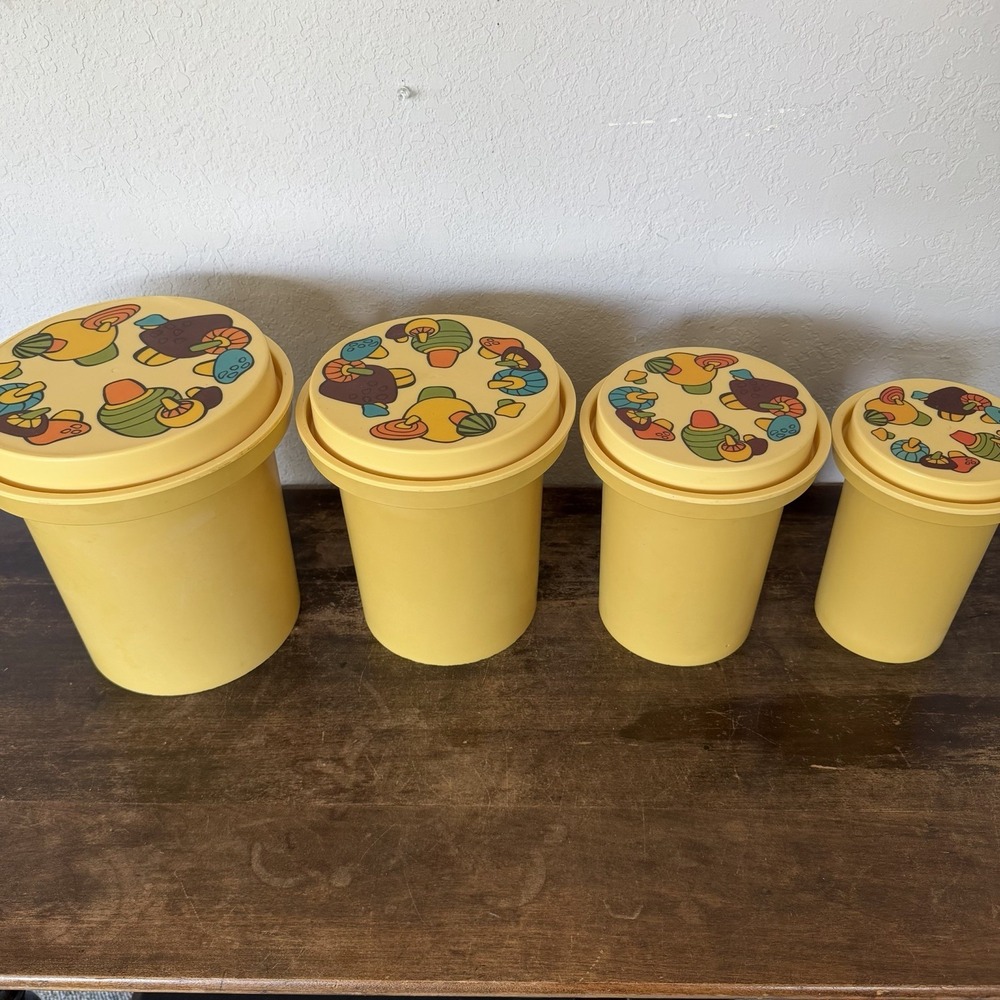Vintage Rubbermaid Mushroom Canisters Nesting Stacking Yellow 70s Retro Set Of 4